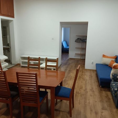 Big Cozy - Skyfall Apartment 3 Bdrm 6 Beds 1&Half Baths Budapeste Exterior foto